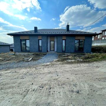 Продаж 3к Дім Макарова масив ЖК Коттеджный городок Країна Мрій