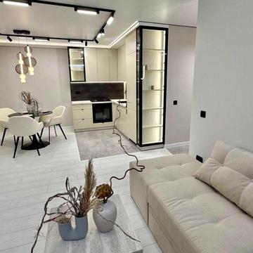 Оренда 2кімнати та кухня вітальня по вул.Київській.