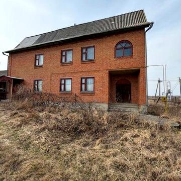 Продаж будинку з чорновими роботами, 340 кв.м.