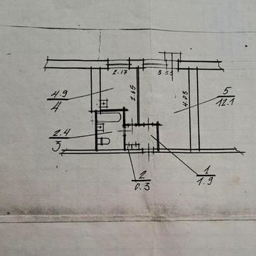 Продаж 1-кімнатної квартири на жил.мас. Червоний Камінь. Без ремонту.