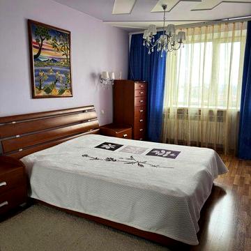 Оренда, трикімнатної квартири м.Дніпро, р-н  Робочої, вул. Д.Кедріна