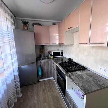 Продам двухкомнатную квартиру с ремонтом и мебелью