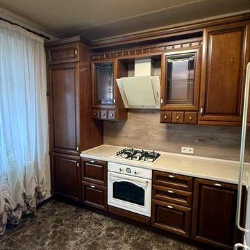 Здам двокімнатну квартиру в центрі,інд опалення, закритий двір