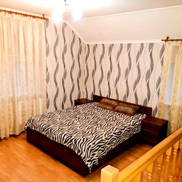 Велика 1-кім квартира с. Гатне вул. Шкільна, кіт або песик дозволено