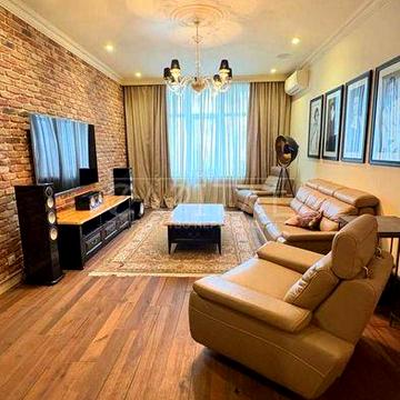 В оренду трикімнатна квартира 107 м2 в ЖК«Новопечерські Липки».