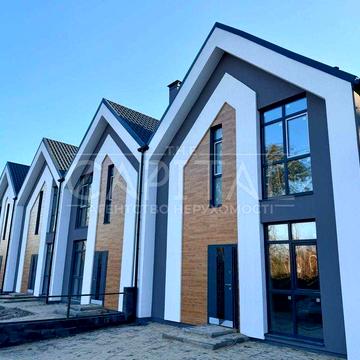 Продаж нового двоповерхового таунхауса з мансардою та власною ділянкою