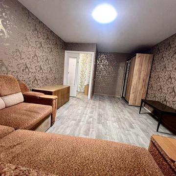 Сдам 1 к квартиру Центр ( медколедж )