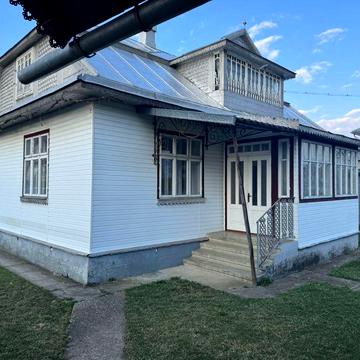 Продається будинок + земельна ділянка