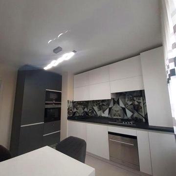 Продам 4 комнатную квартиру