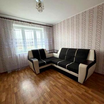 2 кім квартира на 4 поверсі з меблями і технікою