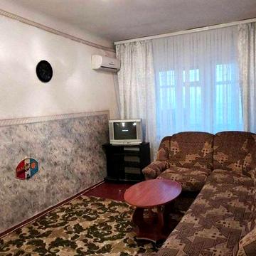 Здам 2-кімнатну квартиру по вул. Троїцька