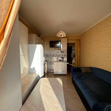 Комфортна квартира біля парку.