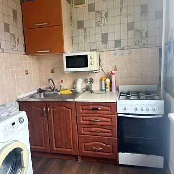 Сдам 2 х ком квартиру в Центре.