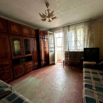 Французский бульвар/ пр-т Гагарина. 2-х комнатная квартира