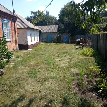 Дом Берестин (Красноград) с.Иванiвське -  8км. От Краснограда!