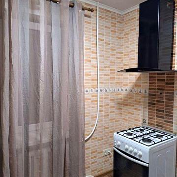 Продам 1 комнатную квартиру с ремонтом.