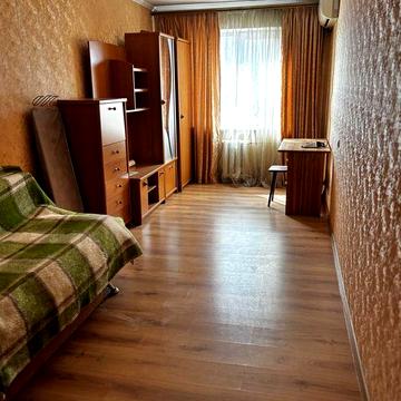 Продам 3х кімнатну квартиру Бердичівська