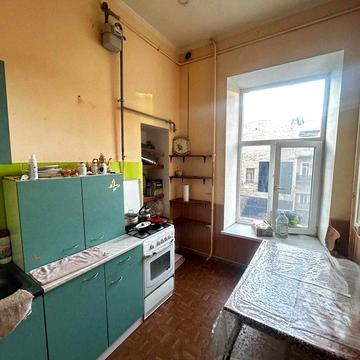 Продам двухкомнатную квартиру в историческом Центре/Дворянская