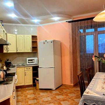 Сдам 2х комн. На Ул. РАБОЧАЯ  с ремонтом