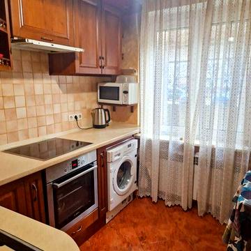 3-ком. квартира на Крымском бульваре, 1 этаж АМ