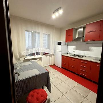 Бориса Гмирі вул., 10/40