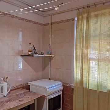 Квартира в центрі з власним подвірям