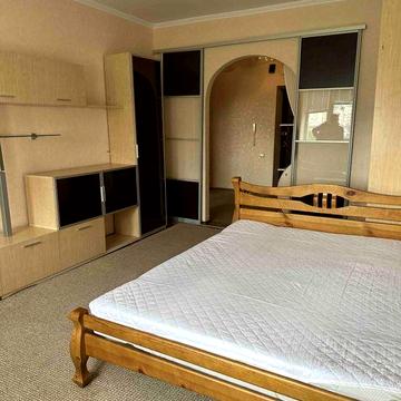 1кімнатна квартира на Пирогова