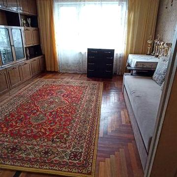 Подається 3х кімнатна Квартира .Осіпенківський .