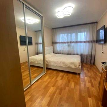 Продам 2 х комн квартиру на Заболотного