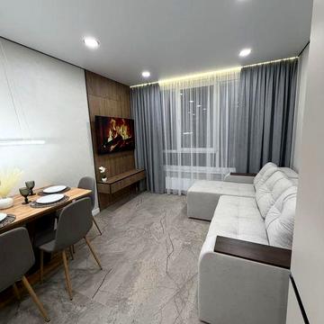 1к 10 поверх 43 м2 Буд 10.4 Власник без % З якісним ремонтом. Жк Варшавський 3