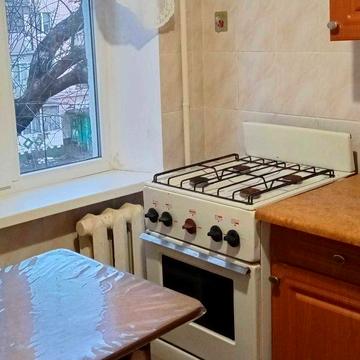 Р-н Макдональдс поруч зупинка