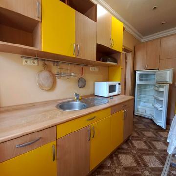 Авіаконструктора Антонова вул., 45