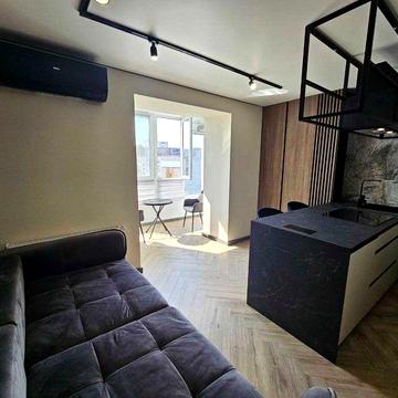 Здається сучасна та затишна квартира після клінгу, поруч ОЗЕРО, парк