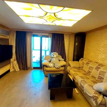 Продам шикарную 3-к квартиру Донцова Магомаева Нагорка парк Шевченко