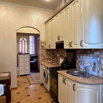 Здається 1 кімн квартира в центрі / пл. Філармонії/