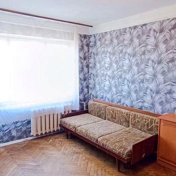 Воскресенський проспект 15, авторинок, ТЦ "Квадрат"