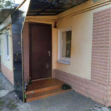 Продам часть дома м.Защитников Украины