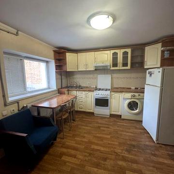 Оренда 1-кімнатного будинку , Дубово .