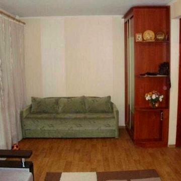 Продам очень теплую 1-комнатную квартиру по Индустриальному проспекту