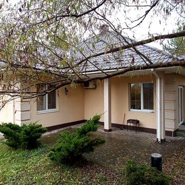 Гореничи, будинок 260 м, 12 соток, развита інфраструктура