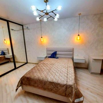 Інглезі вул. (25-ї Чапаєвської Дивізії), 100