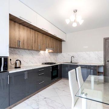 Оренда 3к квартирити в самому центрі міста Мельника 10