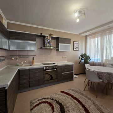 Велика Китаївська вул., 53