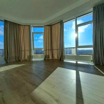 Італійський бульв., 1В