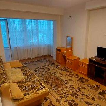 м Берестейська 5хв, роздільна 2к, є газ, бойлер, не вимикають світло