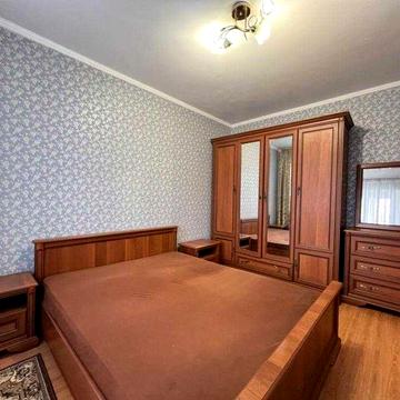 3к квартира на вул. Леонтовича