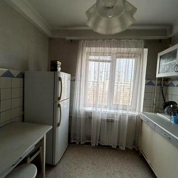 Оренда 2-х кім. Мінська, Куренівка, площа ім. Тараса Шевченка