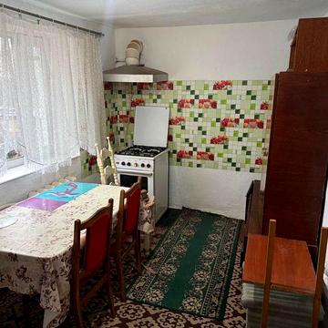 Оренда 2кімнатної частини будинку Старе місто. Площа 8березня 3лікарня