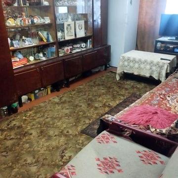 Здам 1 кімнатну квартиру на довгий термін в районі хімселища!