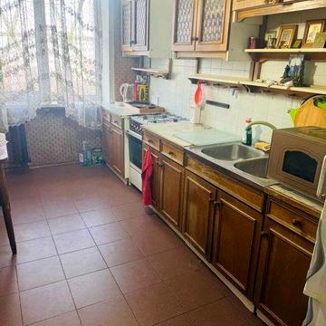 1-я ст. Фонтана. Кирпичный дом. Не угловая.Свободная. Под ПРОГРАММЫ.